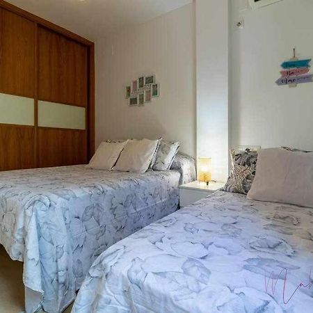 Apartamento 4 En Estadio Sevilla 8 Plazas Y Metro Bagian luar foto