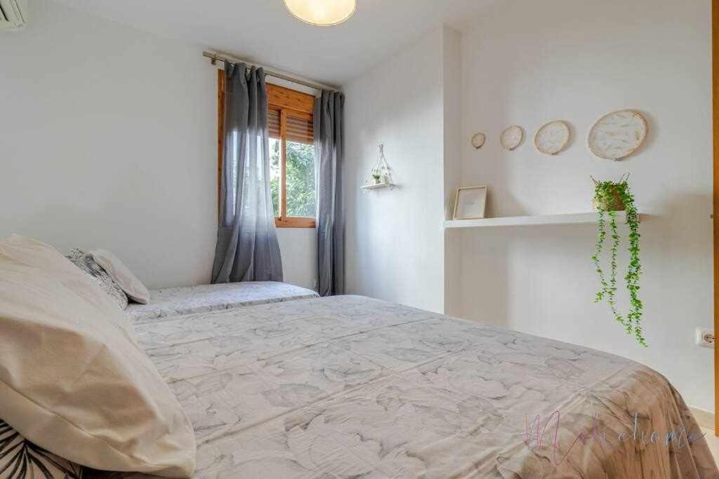 Apartamento 4 En Estadio Sevilla 8 Plazas Y Metro Bagian luar foto